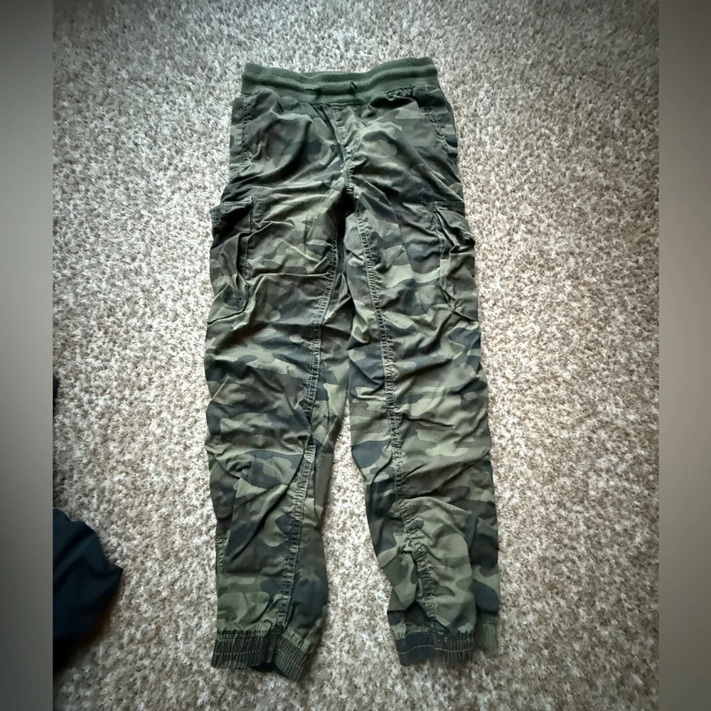 GAP youth size 10 Olive Green Cargo Pants/joggers